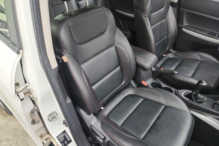 Used CHANGAN CS35 2015 1.6L Manual Luxury Model China IV Standard Right Front Seat