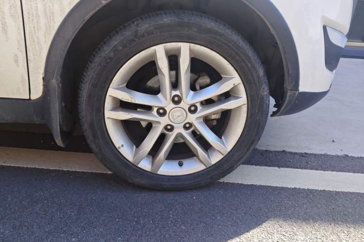 Used CHANGAN CS35 2015 1.6L Automatic Luxury Model China IV Standard Right Front Wheel Hub