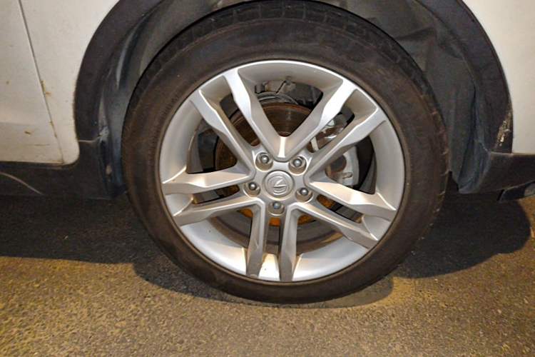 Used CHANGAN CS35 2015 1.6L Automatic Luxury Model China IV Standard Right Front Wheel Hub