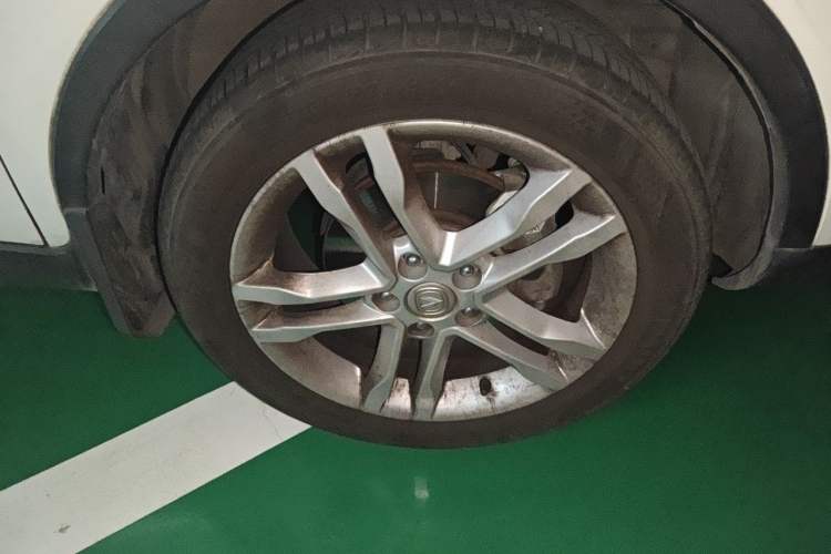 Used CHANGAN CS35 2015 1.6L Automatic Luxury Model China IV Standard Right Front Wheel Hub