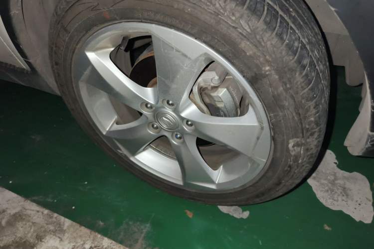 Used CHANGAN CS35 2015 1.6L Automatic Luxury Model China IV Standard Right Front Wheel Hub