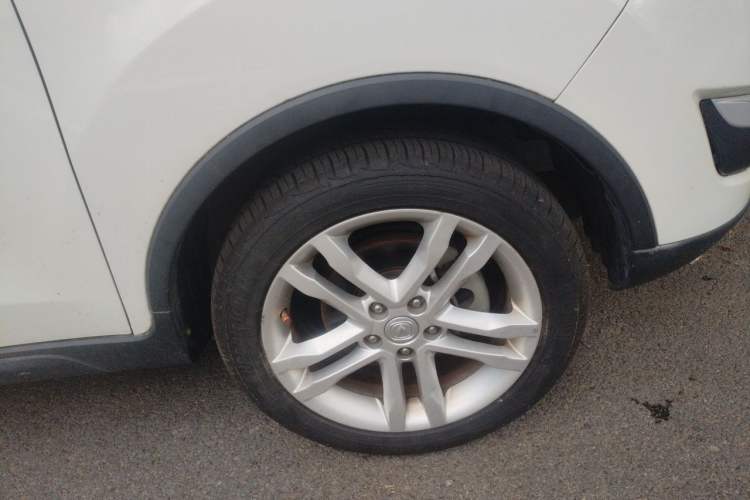 Used CHANGAN CS35 2015 1.6L Automatic Luxury Model China IV Standard Right Front Wheel Hub
