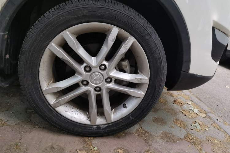 Used CHANGAN CS35 2015 1.6L Manual Luxury Model China V Standard Right Front Wheel Hub