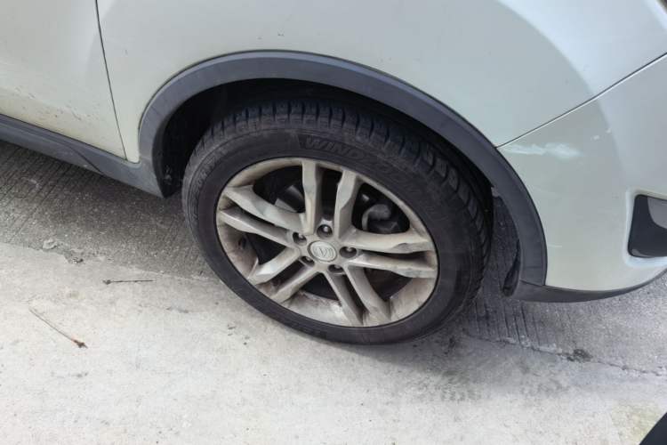 Used CHANGAN CS35 2015 1.6L Automatic Luxury Model China V Standard Right Front Wheel Hub