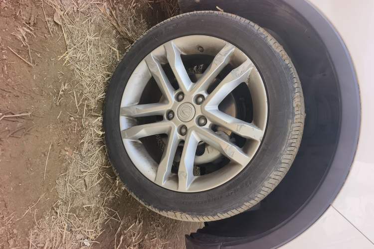 Used CHANGAN CS35 2015 1.6L Automatic Luxury Model China V Standard Right Front Wheel Hub