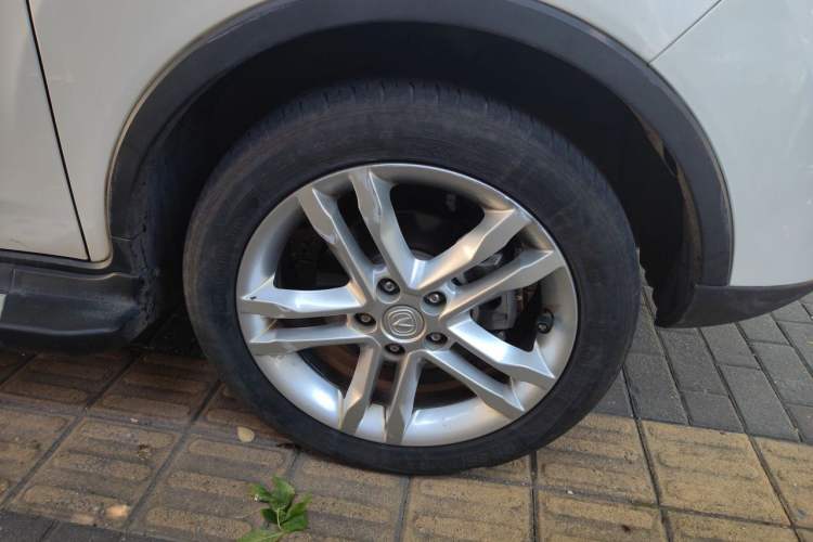 Used CHANGAN CS35 2015 1.6L Automatic Luxury Model China IV Standard Right Front Wheel Hub