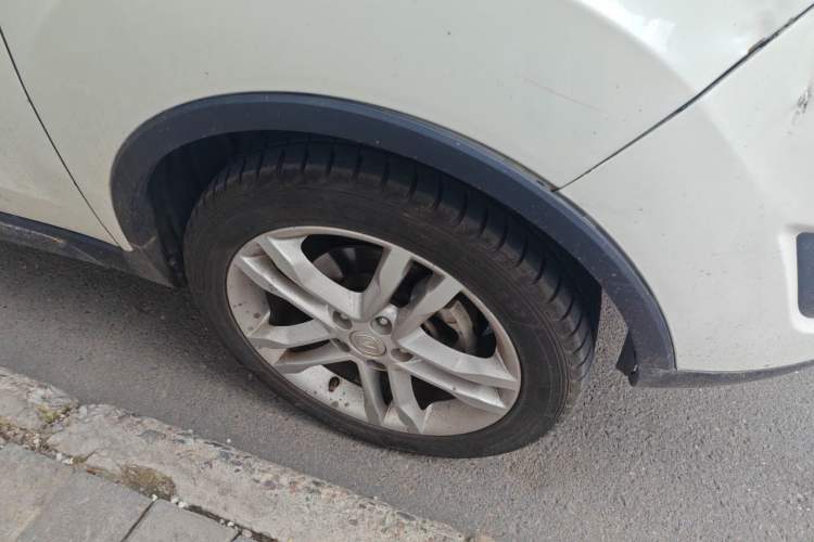 Used CHANGAN CS35 2015 1.6L Automatic Luxury Model China IV Standard Right Front Wheel Hub