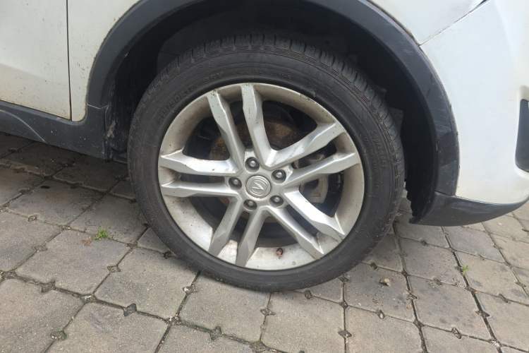 Used CHANGAN CS35 2015 1.6L Manual Luxury Model China IV Standard Right Front Wheel Hub