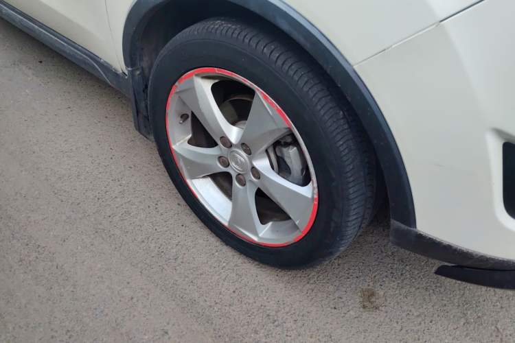 Used CHANGAN CS35 2015 1.6L Automatic Luxury Model China IV Standard Right Front Wheel Hub
