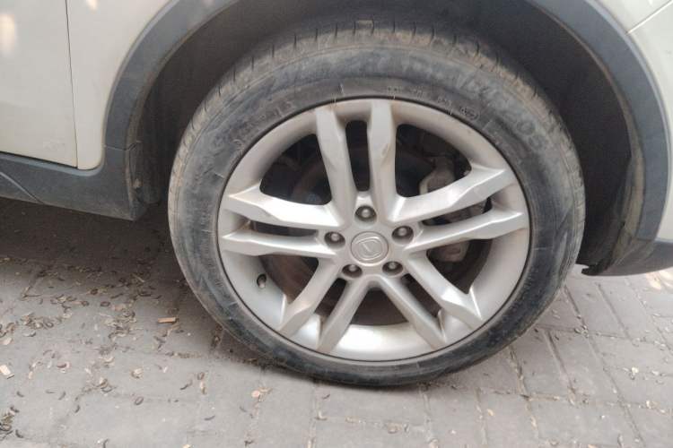 Used CHANGAN CS35 2015 1.6L Manual Luxury Model China IV Standard Right Front Wheel Hub