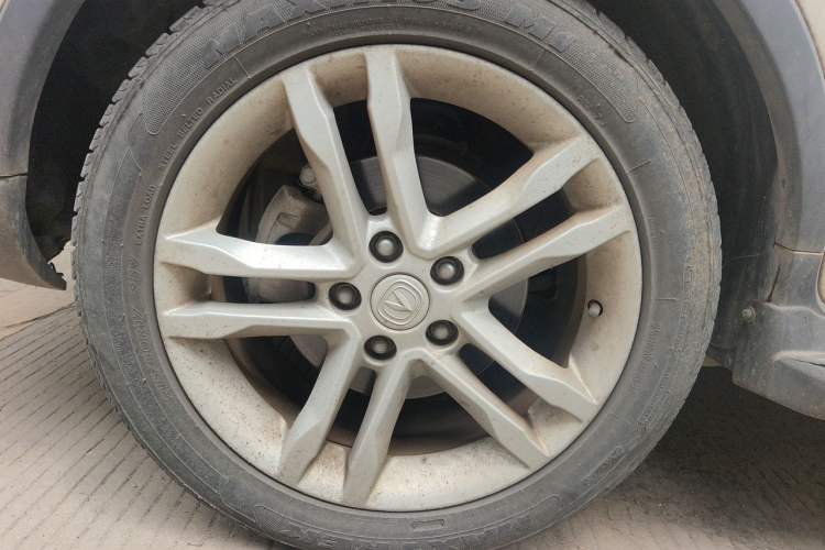 Used CHANGAN CS35 2015 1.6L Automatic Luxury Model China IV Standard Right Front Wheel Hub