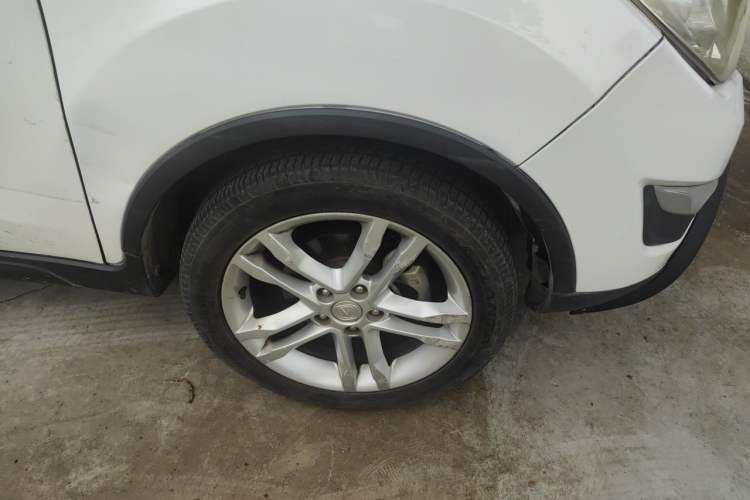 Used CHANGAN CS35 2015 1.6L Automatic Luxury Model China IV Standard Right Front Wheel Hub
