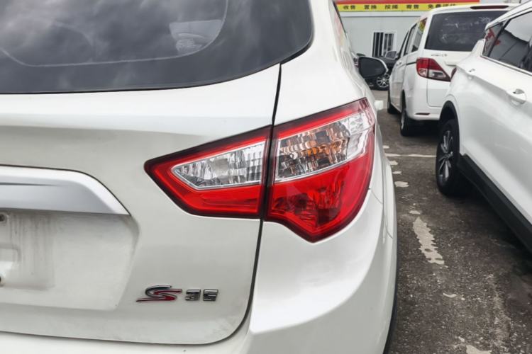 Used CHANGAN CS35 2015 1.6L Manual Luxury Model China IV Standard Right Rear Taillight
