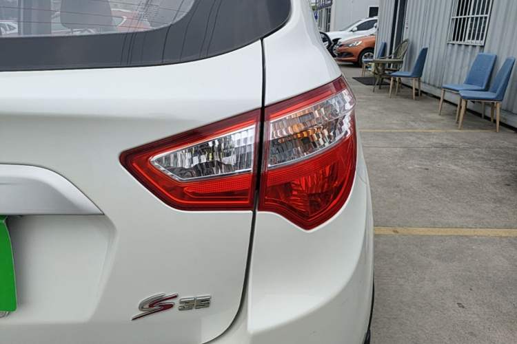 Used CHANGAN CS35 2015 1.6L Manual Luxury Model China IV Standard Right Rear Taillight