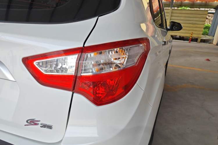 Used CHANGAN CS35 2015 1.6L Automatic Luxury Model China V Standard Right Rear Taillight