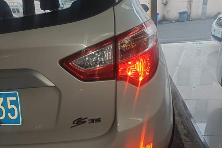 Used CHANGAN CS35 2015 1.6L Automatic Luxury Model China IV Standard Right Rear Taillight