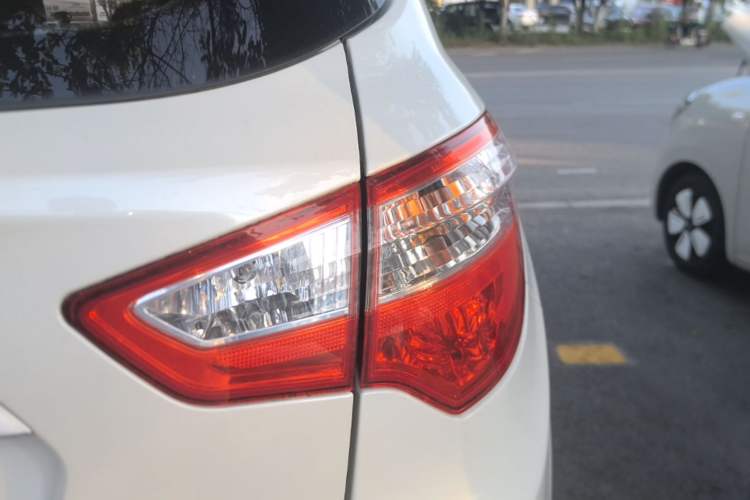 Used CHANGAN CS35 2015 1.6L Manual Luxury Model China IV Standard Right Rear Taillight