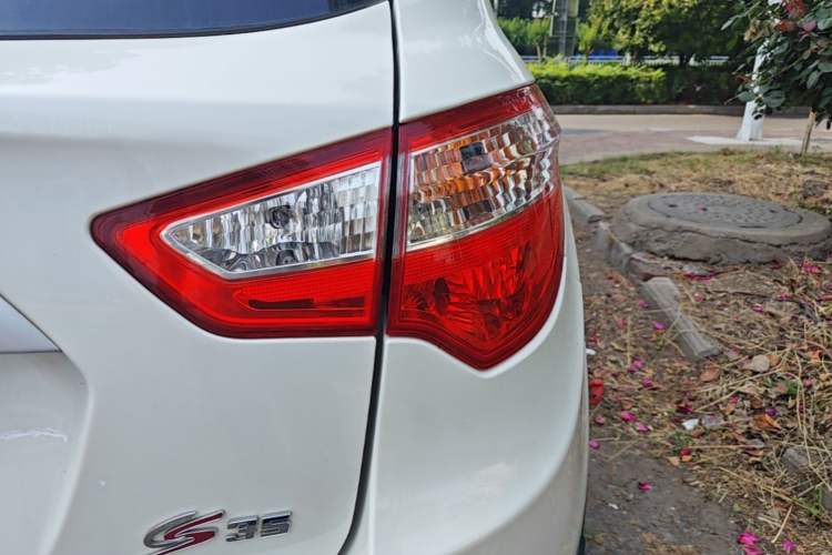 Used CHANGAN CS35 2015 1.6L Automatic Luxury Model China IV Standard Right Rear Taillight