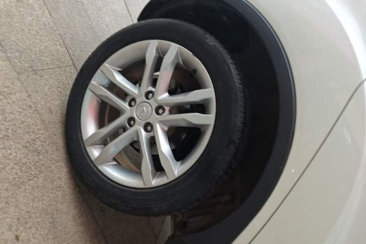 Used CHANGAN CS35 2015 1.6L Manual Luxury Model China IV Standard Right Rear Wheel Hub