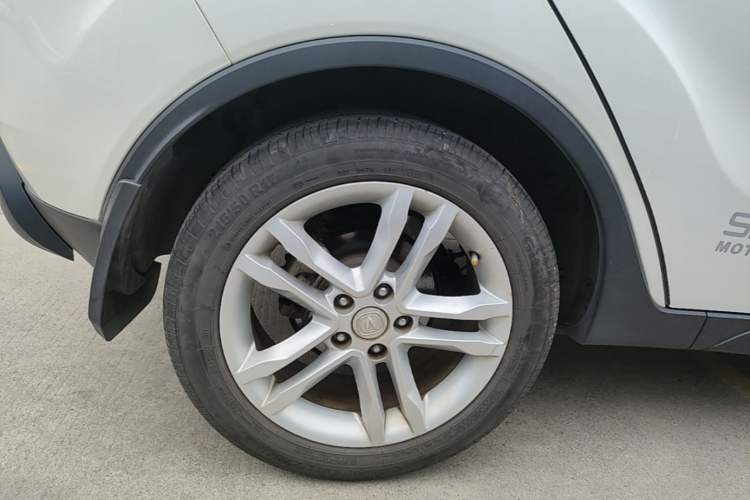 Used CHANGAN CS35 2015 1.6L Manual Luxury Model China IV Standard Right Rear Wheel Hub