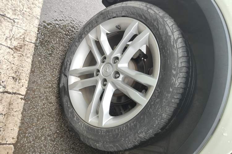 Used CHANGAN CS35 2015 1.6L Manual Luxury Model China IV Standard Right Rear Wheel Hub