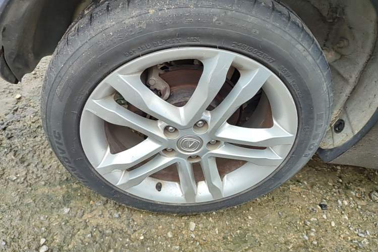 Used CHANGAN CS35 2015 1.6L Automatic Luxury Model China V Standard Right Rear Wheel Hub
