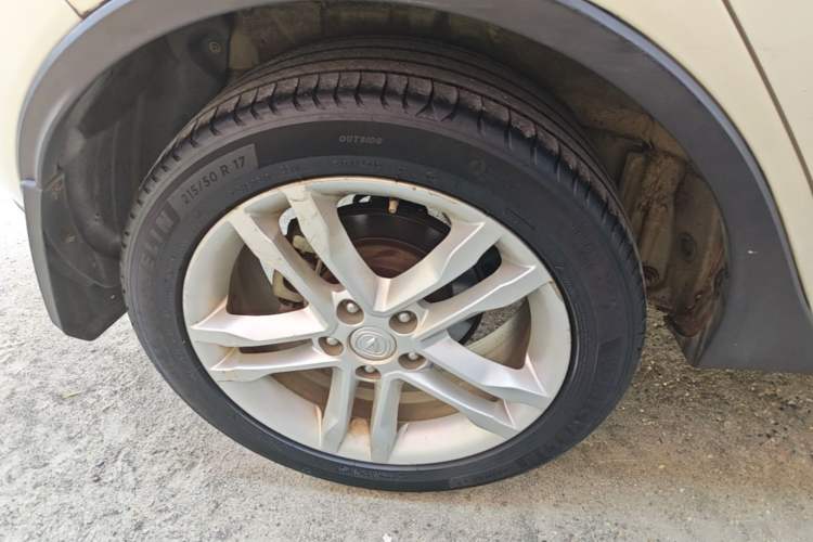 Used CHANGAN CS35 2015 1.6L Automatic Luxury Model China IV Standard Right Rear Wheel Hub