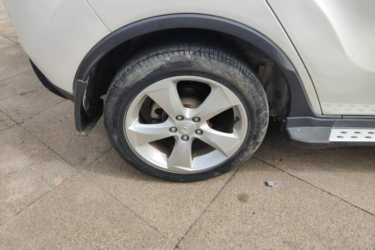 Used CHANGAN CS35 2015 1.6L Manual Luxury Model China IV Standard Right Rear Wheel Hub