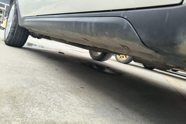 Used CHANGAN CS35 2015 1.6L Automatic Luxury Model China V Standard Right Side Sill