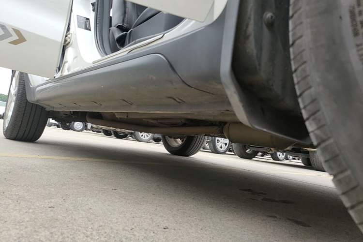 Used CHANGAN CS35 2015 1.6L Manual Luxury Model China IV Standard Right Side Sill