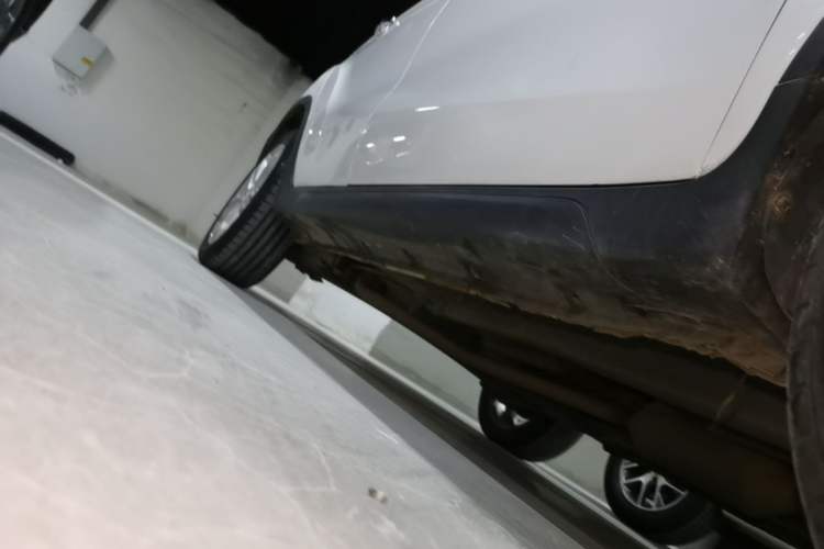 Used CHANGAN CS35 2015 1.6L Automatic Luxury Model China V Standard Right Side Sill