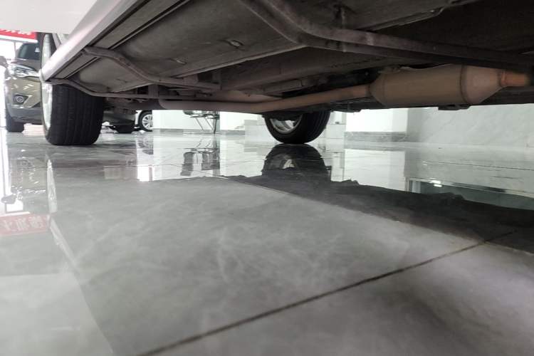 Used CHANGAN CS35 2015 1.6L Manual Luxury Model China IV Standard Right Side Sill
