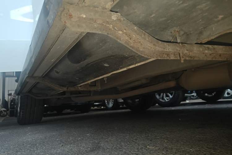 Used CHANGAN CS35 2015 1.6L Automatic Luxury Model China IV Standard Right Side Sill