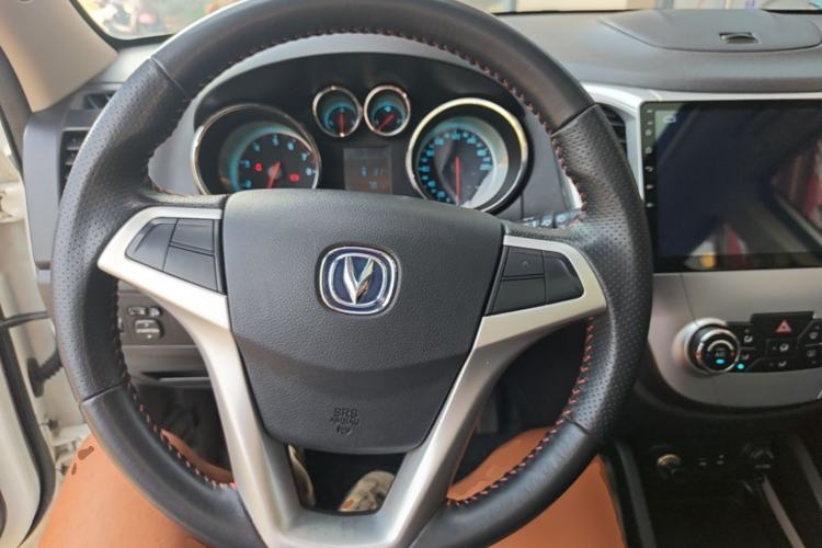 Used CHANGAN CS35 2015 1.6L Manual Luxury Model China IV Standard Steering Wheel