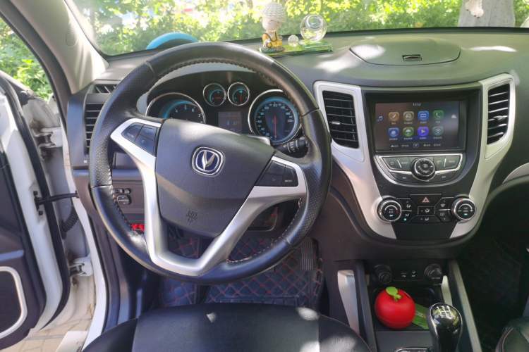 Used CHANGAN CS35 2015 1.6L Manual Luxury Model China IV Standard Steering Wheel