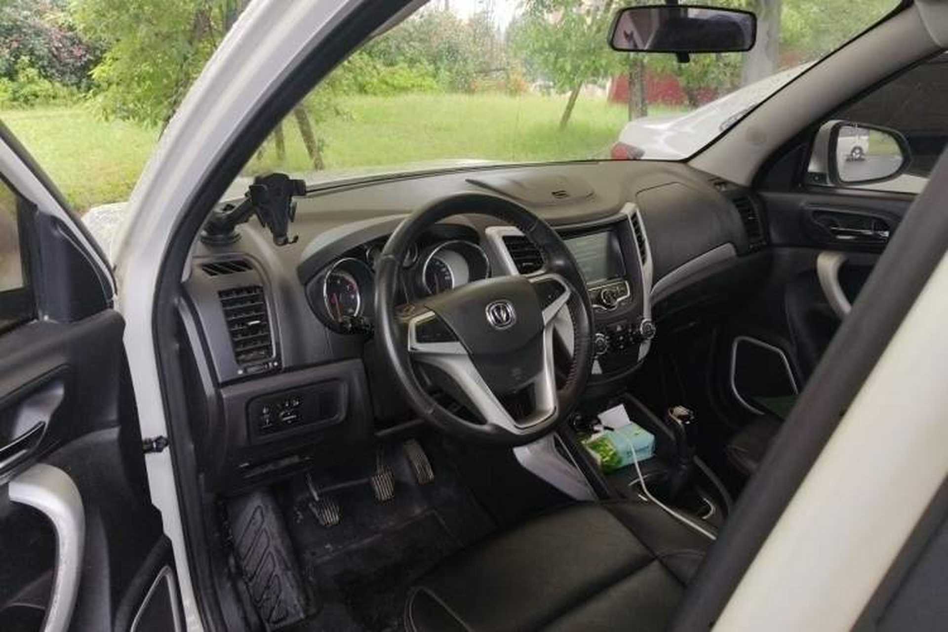 Used CHANGAN CS35 2015 1.6L Manual Luxury Model China IV Standard Steering Wheel