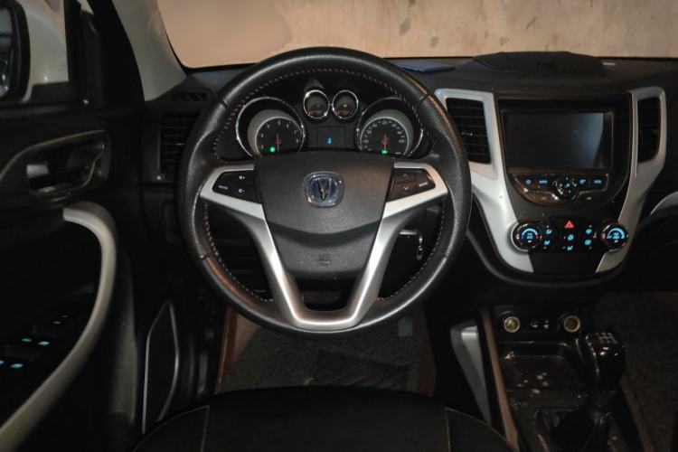 Used CHANGAN CS35 2015 1.6L Manual Luxury Model China IV Standard Steering Wheel