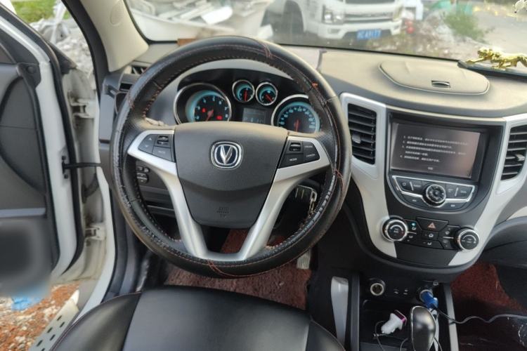 Used CHANGAN CS35 2015 1.6L Automatic Luxury Model China V Standard Steering Wheel