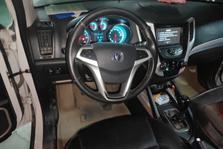 Used CHANGAN CS35 2015 1.6L Manual Luxury Model China IV Standard Steering Wheel