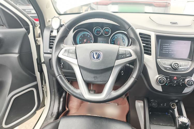 Used CHANGAN CS35 2015 1.6L Manual Luxury Model China IV Standard Steering Wheel