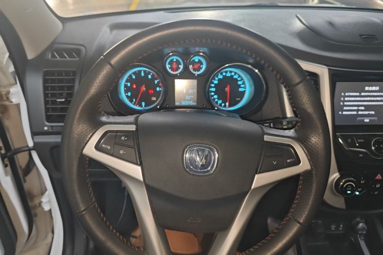 Used CHANGAN CS35 2015 1.6L Manual Luxury Model China IV Standard Steering Wheel
