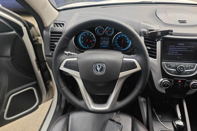 Used CHANGAN CS35 2015 1.6L Manual Luxury Model China V Standard Steering Wheel