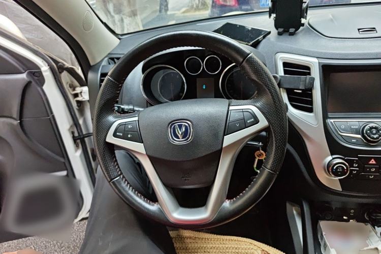Used CHANGAN CS35 2015 1.6L Manual Luxury Model China IV Standard Steering Wheel