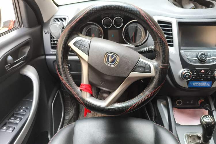 Used CHANGAN CS35 2015 1.6L Manual Luxury Model China V Standard Steering Wheel