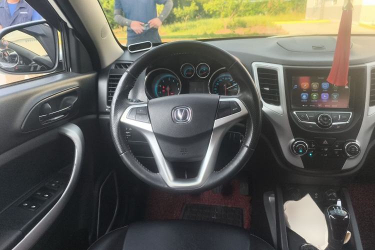 Used CHANGAN CS35 2015 1.6L Manual Luxury Model China IV Standard Steering Wheel