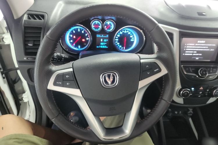 Used CHANGAN CS35 2015 1.6L Manual Luxury Model China IV Standard Steering Wheel