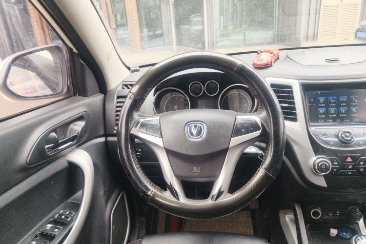 Used CHANGAN CS35 2015 1.6L Manual Luxury Model China IV Standard Steering Wheel