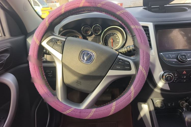 Used CHANGAN CS35 2015 1.6L Automatic Luxury Model China V Standard Steering Wheel