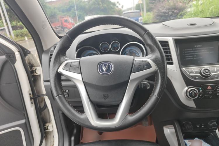 Used CHANGAN CS35 2015 1.6L Manual Luxury Model China IV Standard Steering Wheel