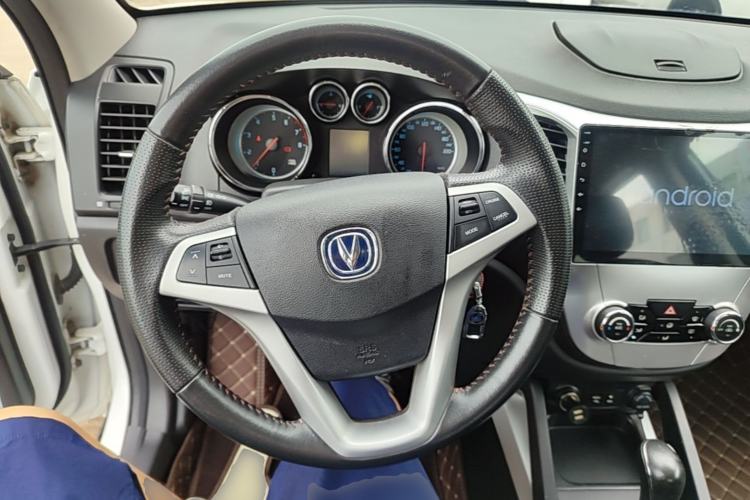 Used CHANGAN CS35 2015 1.6L Automatic Luxury Model China V Standard Steering Wheel